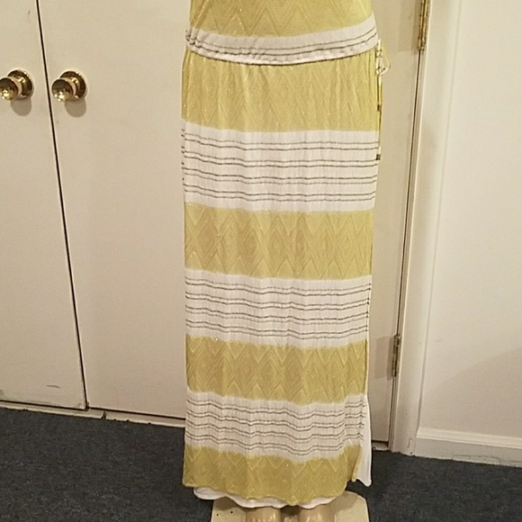 VITIMAN A BEACH COVER UP - Picture 7 of 8